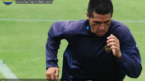 Riquelme: "Jamás le voy a decir a un DT a quién poner"