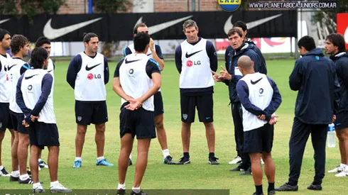 Falcioni modificó su planteo y cambió a medio equipo