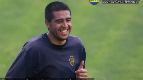 Román por un lado, el equipo por el otro