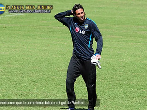 Lucchetti: “Si te cabecean la pelota cuando ya la tenés en la mano, es falta”