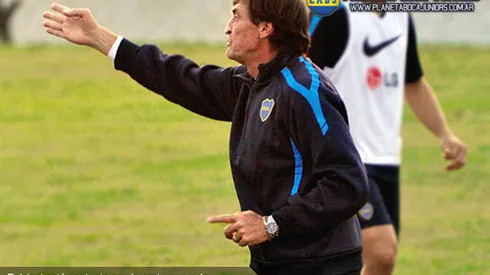 Falcioni: “Siempre estoy conforme con el plantel de Boca”