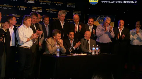 Angelici confirmó a su equipo