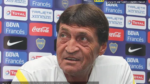 Falcioni: "Las charlas que tenemos nosotros son en el vestuario"