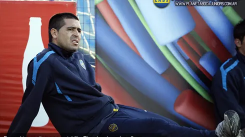 Riquelme jugará contra Colón