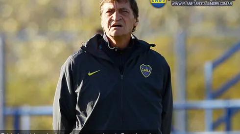 Falcioni: “Mañana decidiremos si juega Riquelme”