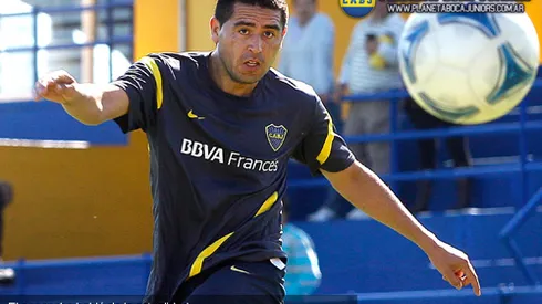 Riquelme: "Conmigo o Chávez, jugamos de la misma manera"