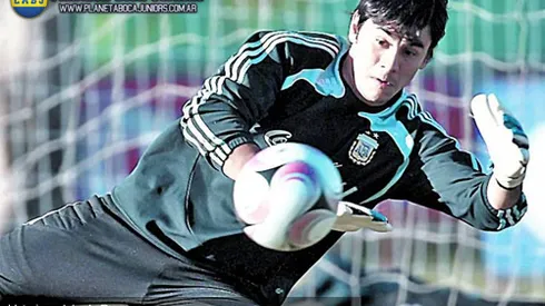 Se complicó la llegada de Ustari a Boca