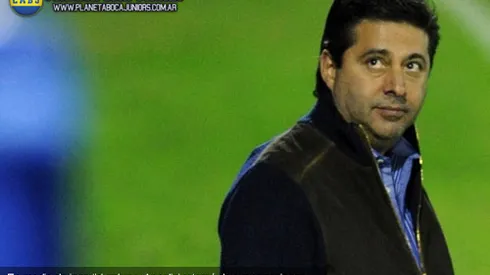 Angelici: "Veremos las ventas y luego tomaremos una decisión”