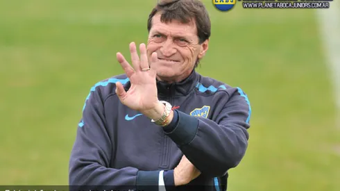 Falcioni: “Si Boca jugara tan mal, nos ganarían todos”