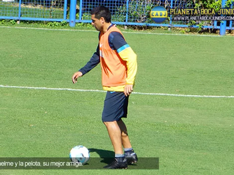 Riquelme realizó otra buena práctica y sería titular