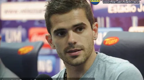 Valencia aceptó la oferta por Gago