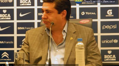 Angelici: "Hay que dejar la hipocresía, esto se resuelve trabajando"