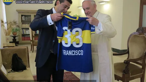 Angelici visitó al Papa en el Vaticano