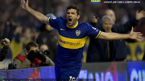 Gigliotti: “Me estoy acostumbrando a la camiseta de Boca”