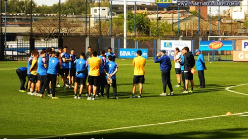 Jornada liviana, en dos grupos