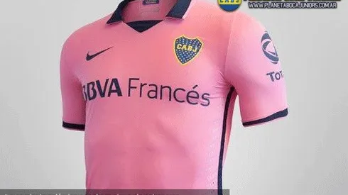 La camiseta rosa sigue esperando