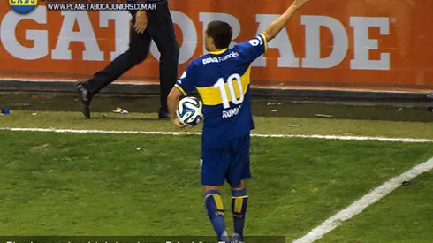 Riquelme marca el camino