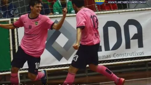 Goleada que tranquiliza, pero no asegura