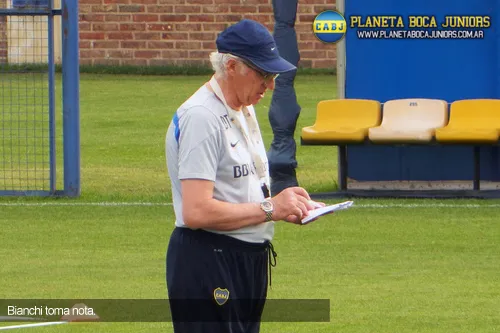 bianchi toma nota boca