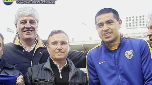"Riquelme tiene ganas de jugar en Boca"