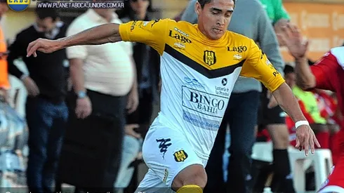 Olimpo busca adquirir la mitad del pase de Gaona Lugo