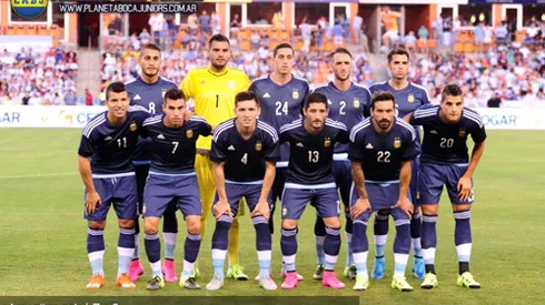 Con escasos minutos de Tevez, Argentina goleó a Bolivia