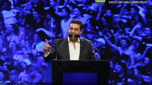 Angelici oficializó su candidatura