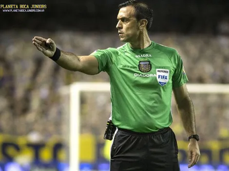 El árbitro vs. Racing por el torneo