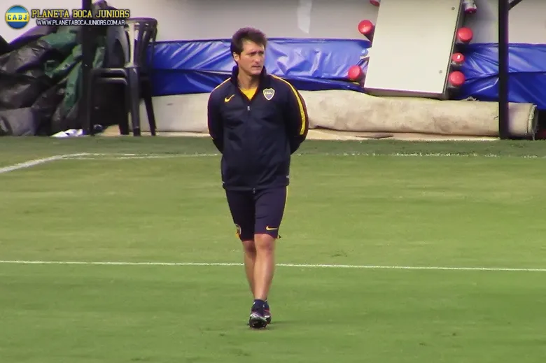 El mellizo dirigió su primera práctica.