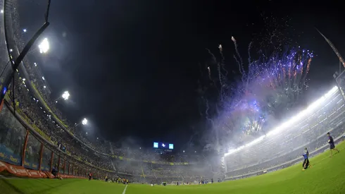 Con gente es otra cosa