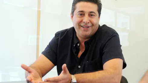 Angelici: Camiseta negra, Wanchope y más