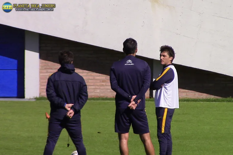 Guillermo prepara el equipo.