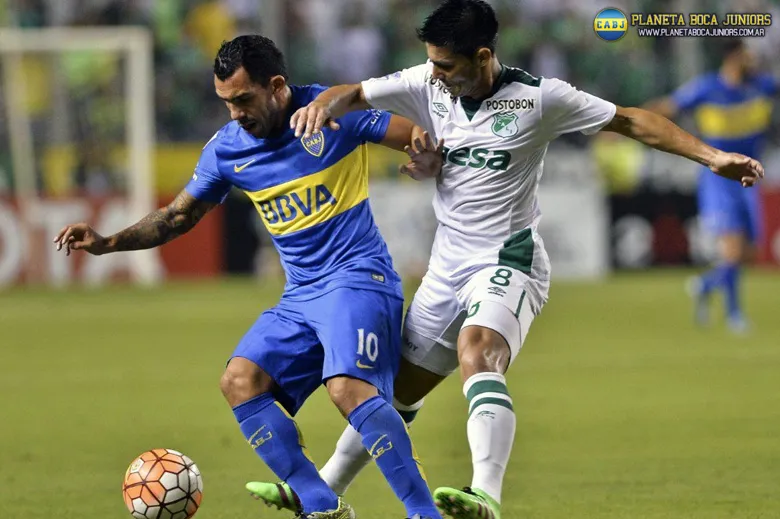 Carlos Tevez en el último duelo.