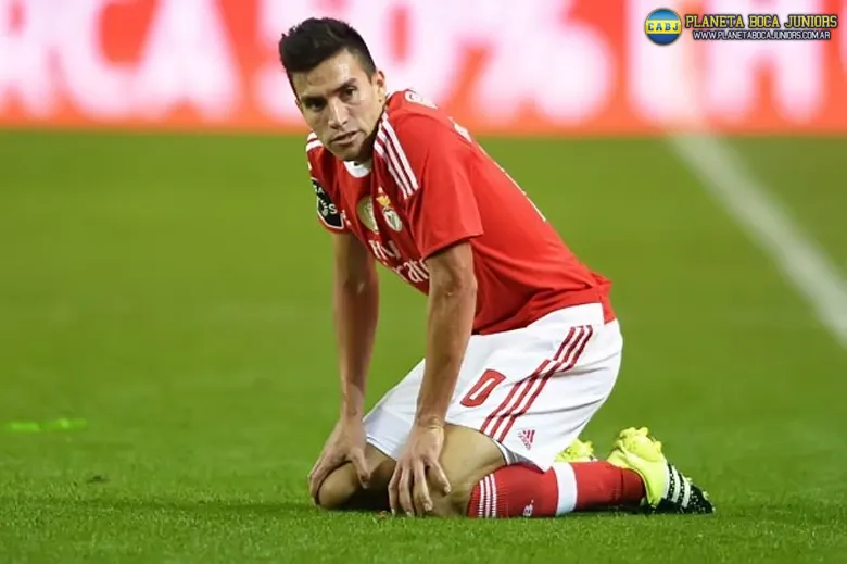 Gaitán frustrado por la eliminación.