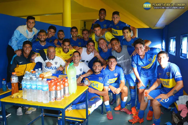 Los jugadores festejaron la goleada. Foto: Prensa C.A.B.J.