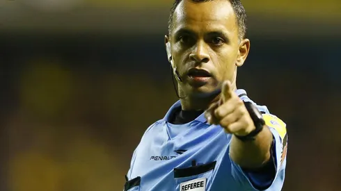 Árbitro brasileño para la vuelta