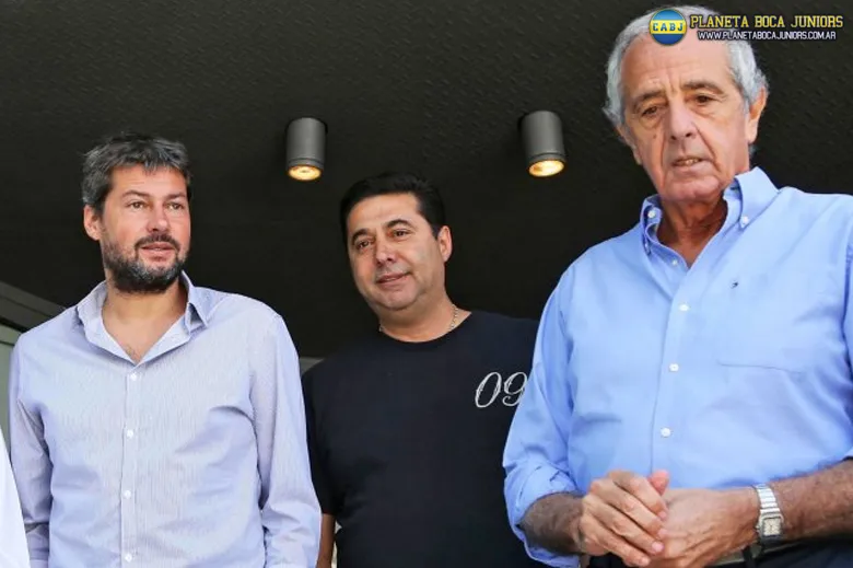 Angelici renunció a AFA pero la situación quedó en suspenso.