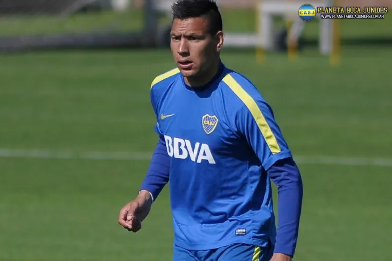 Guillermo probó con Chávez como titular.