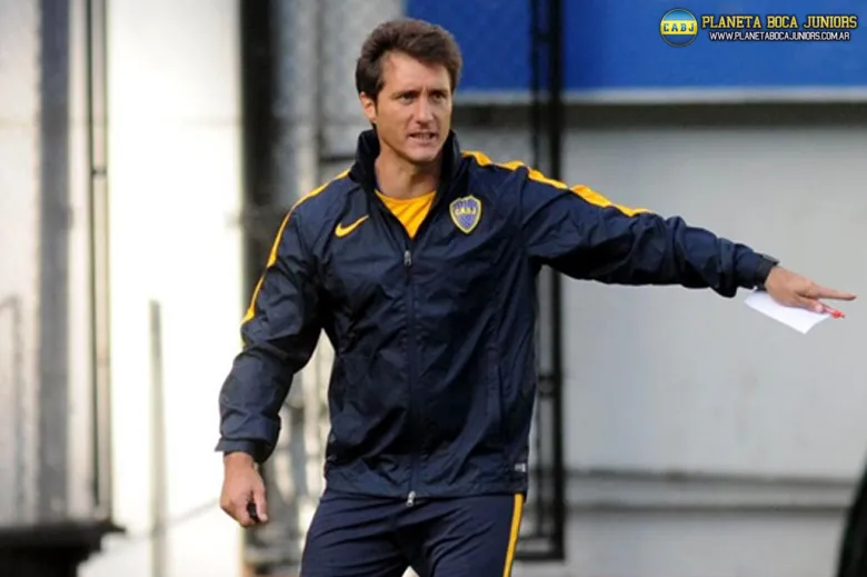 Guillermo define el equipo.