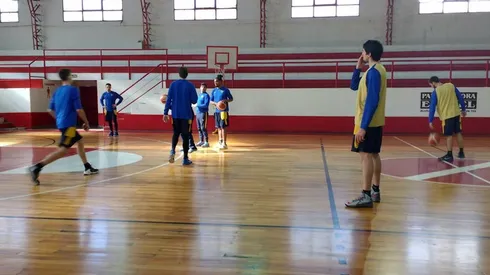 Con la mira en el debut