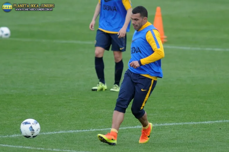 Tevez vuelve a concentrar.