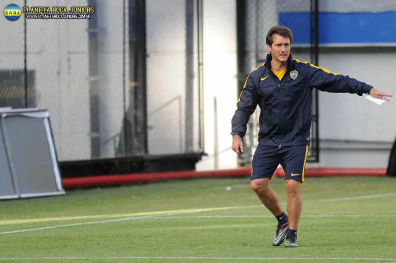 El Mellizo dando indicaciones.