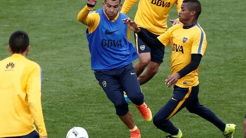 Tevez se perfila como 9