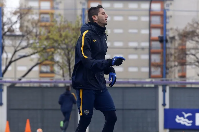 El uruguayo sufrió un golpe en la práctica.