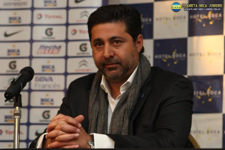 Angelici criticó la acción del vice de Central.