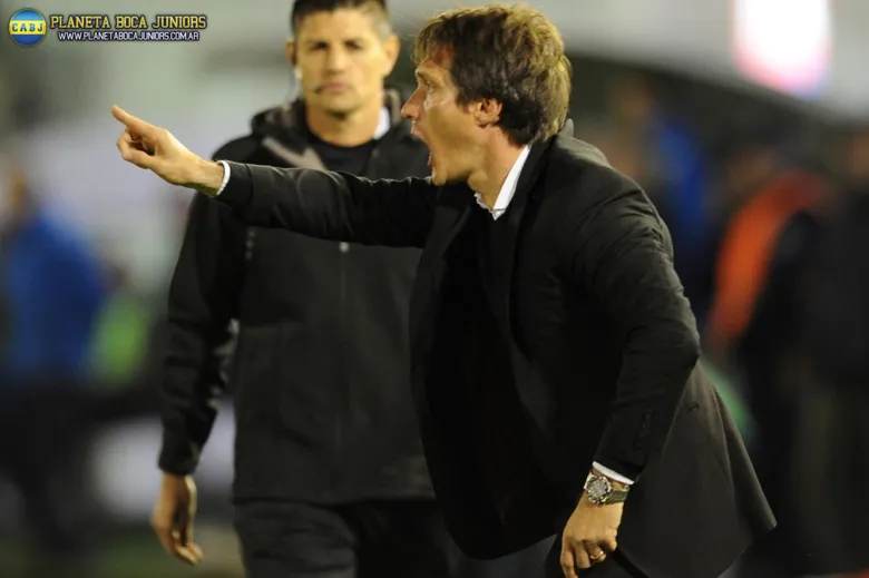 El mellizo habló en conferencia.