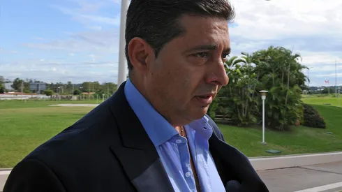 Angelici: "No tendríamos problema en parar el fútbol seis meses"