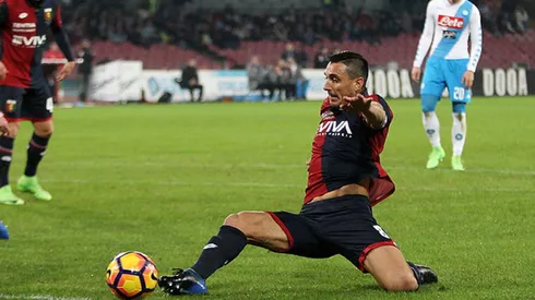 Burdisso fue titular en la derrota de Genoa