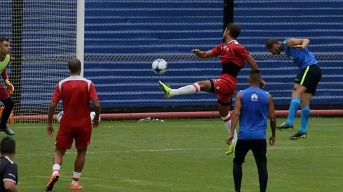 Safando con amistosos