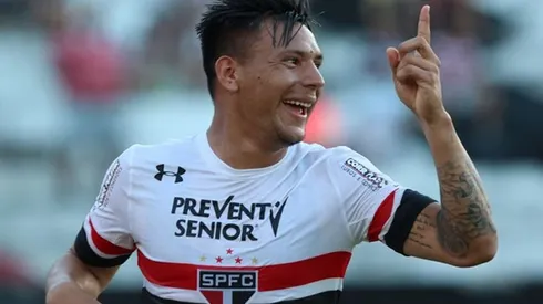 Chávez podría ayudar a que Centurión se quede en Boca